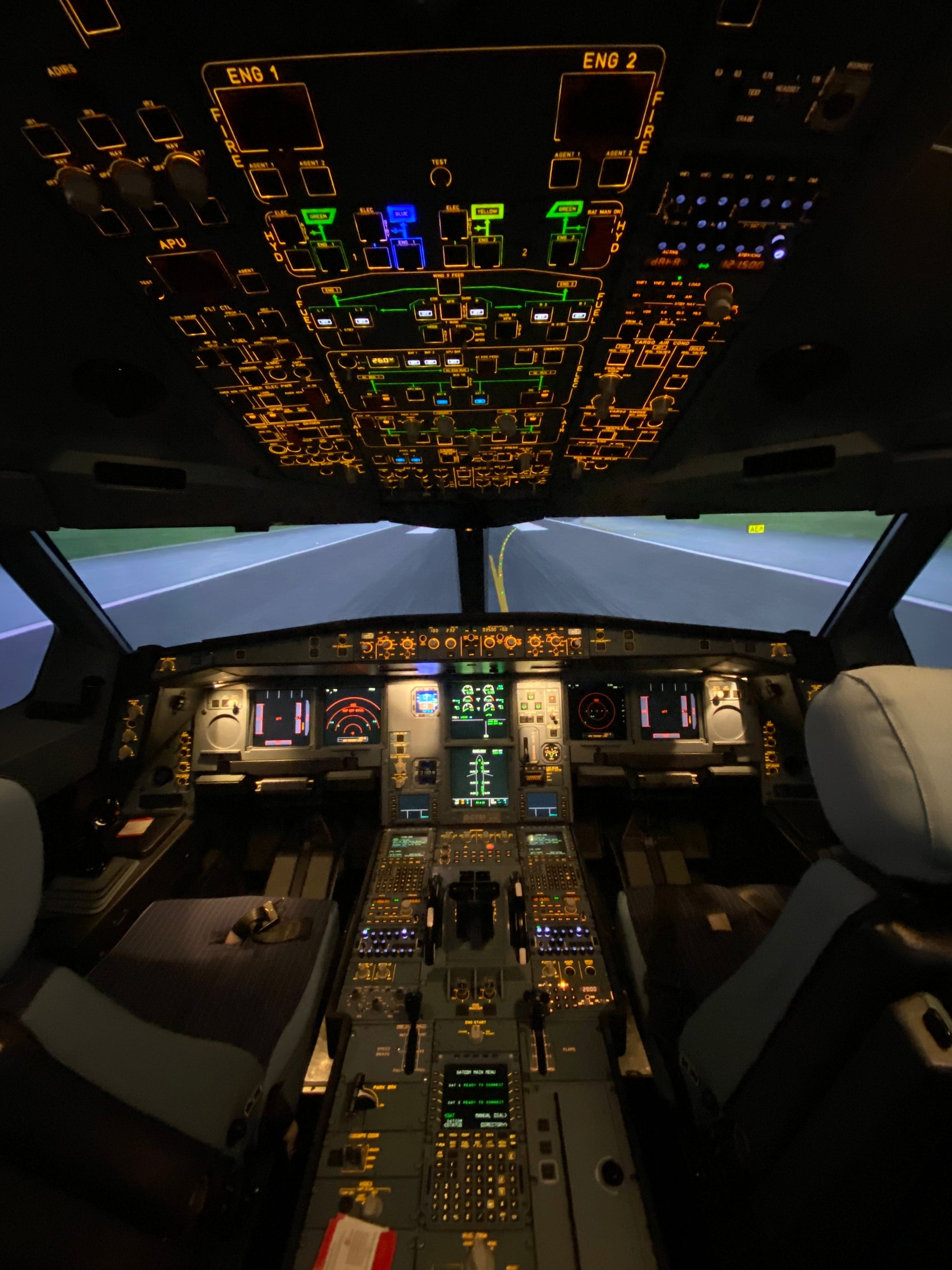 Do Pilots Still Land The Plane Themselves?